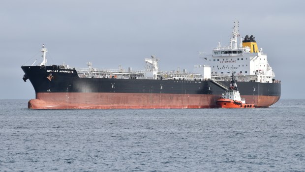 Ελεύθεροι οι Έλληνες ναυτικοί του «Hellas Aphrodite» μετά από επιχείρηση στα ανοιχτά της Σομαλίας