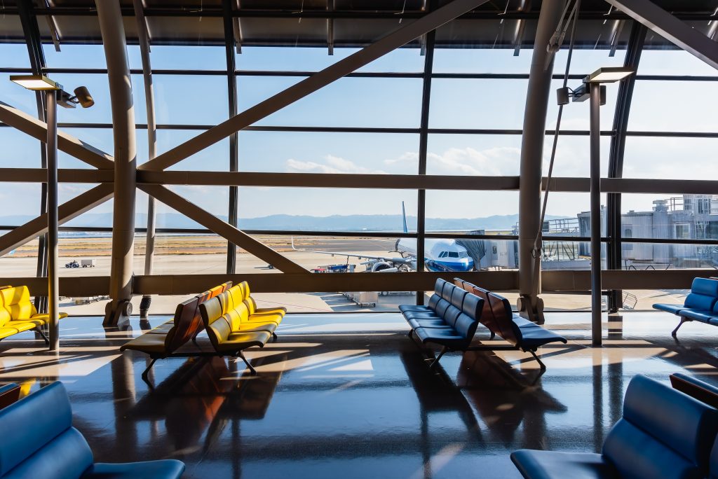 Εσωτερικό αεροδρομίου αίθουσα