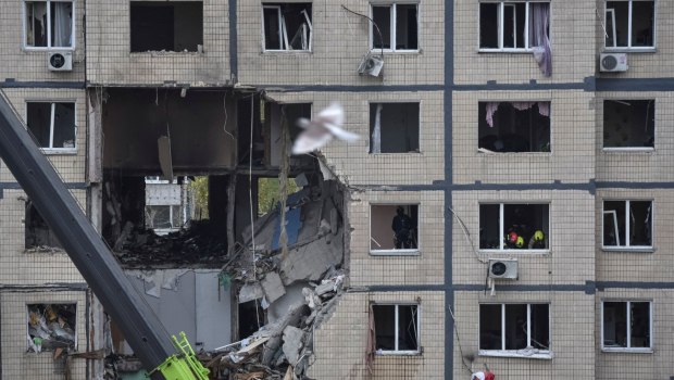 Η Ρωσία εξαπέλυσε 450 drones και 45 πυραύλους κατά του Κιέβου – Μία νεκρή στη Ντνίπρο