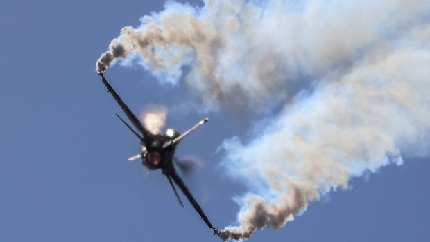 Εντυπωσιακό airshow για τη γιορτή της Πολεμικής Αεροπορίας - F-35, Rafale και «Ζευς» μάγεψαν μικρούς και μεγάλους