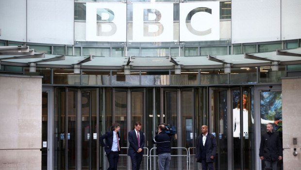 BBC: Διπλή παραίτηση «βόμβα» μετά τον σάλο για μοντάζ σε ομιλία του Τραμπ