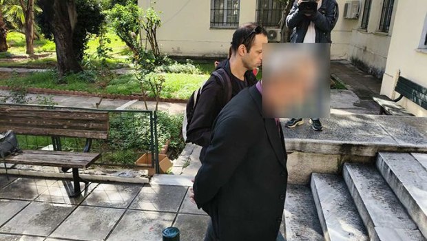 Βόλος: Έπαιρνε και φακελάκια για να μην κάνει ελέγχους σε πλοία ο λιμενικός που συνελήφθη για ασέλγεια σε ανήλικους