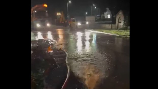 Κακοκαιρία: «Άνοιξαν» οι ουρανοί σε Πρέβεζα και Φιλιππιάδα – Δεκάδες κλήσεις στην Πυροσβεστική