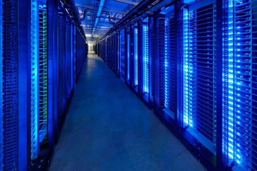 Data centers: Νέα τεχνολογία με μικρότερο κόστος, υπόσχονται πρώην στελέχη των Google και Meta