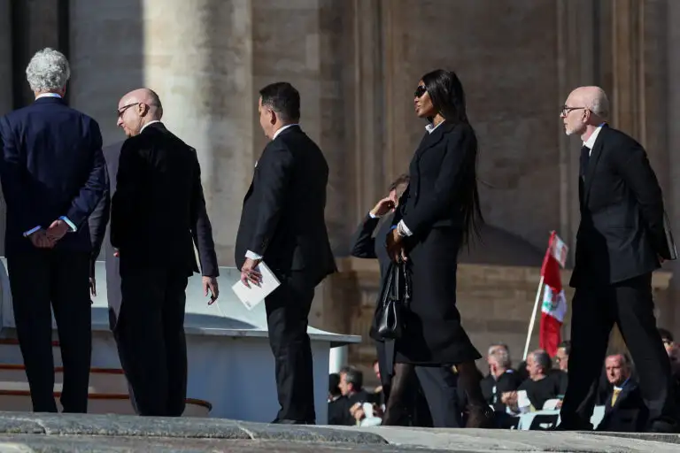 Naomi Campbell: Συνάντησε τον Πάπα Λέοντα XIV στο Βατικανό – Το ασυνήθιστο δώρο που του προσέφερε