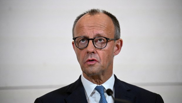 Μήνυμα Μερτς στον Ζελένσκι να σταματήσουν οι ροές νεαρών Ουκρανών στη Γερμανία