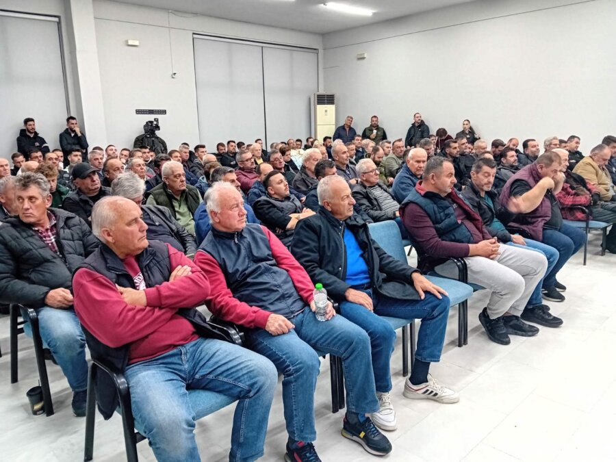 συσκεψη αγροτων παλαμας