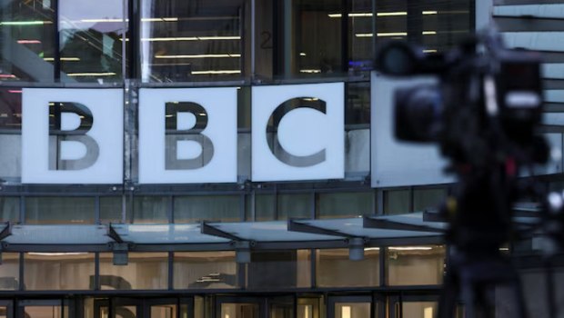 Το BBC ζήτησε επίσημα συγγνώμη από τον Τραμπ, αλλά αρνείται να καταβάλει αποζημίωση