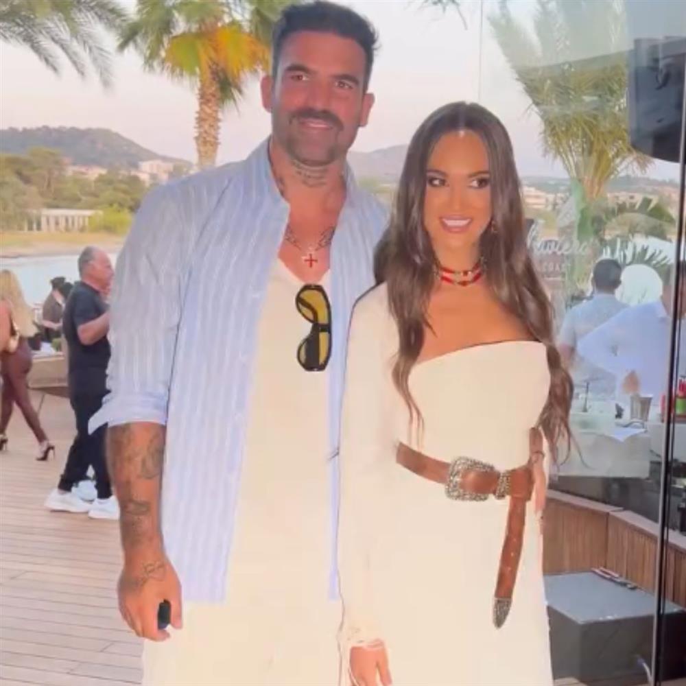 Το παρασκήνιο που δεν γνωρίζατε: Έτσι μπήκε η Ρία Ελληνίδου στη ζωή του Δημήτρη Αλεξάνδρου