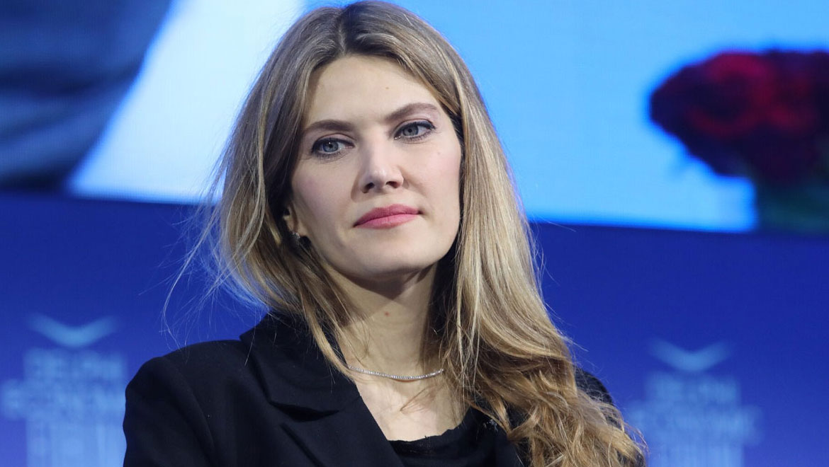 Συγκλονίζει η Εύα Καϊλή: Οι εφιαλτικές συνθήκες στη φυλακή – «Με κρατούσαν στην απομόνωση με κρύο και φώτα αναμμένα»