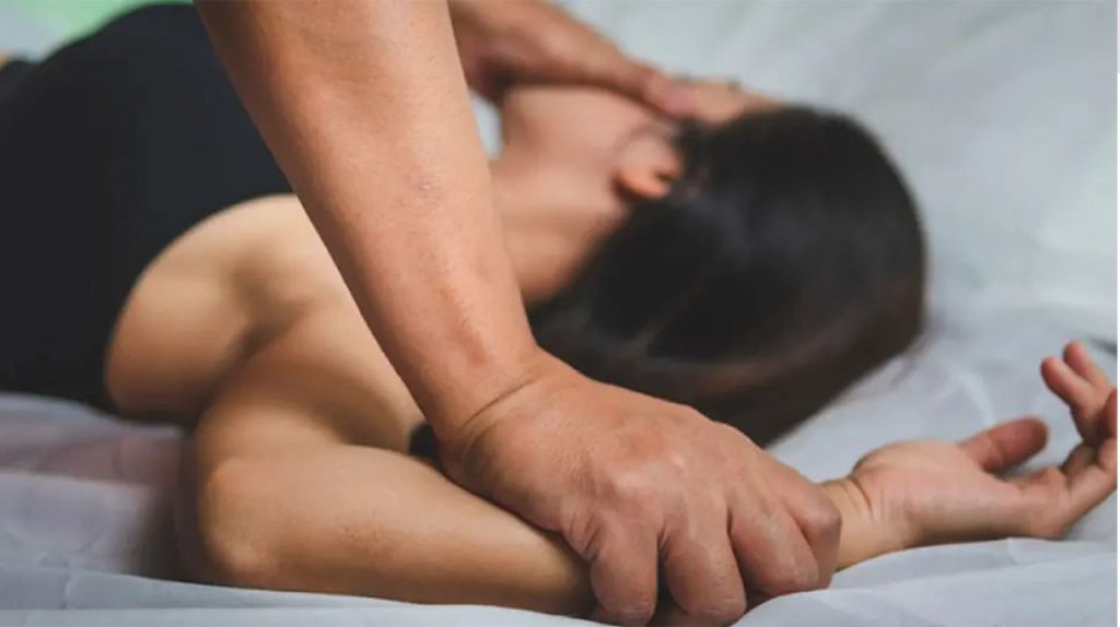 θύμα σεξουαλικής βίας