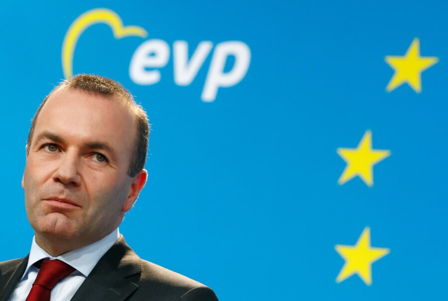 Το ΕΛΚ έσπασε τη «γραμμή αποκλεισμού» της ακροδεξιάς στην Ευρωβουλή – Απρόβλεπτες οι συνέπειες