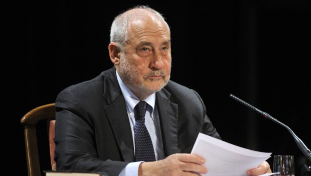 Τζόζεφ Στίγκλιτς: Διπλός κίνδυνος για την Ευρώπη