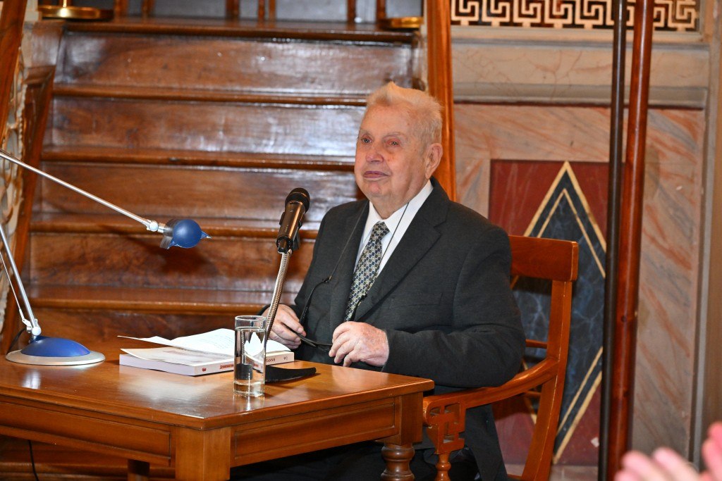 Έφυγε από τη ζωή ο oμότιμος καθηγητής Παθολογίας Στέφανος Χατζηγιάννης