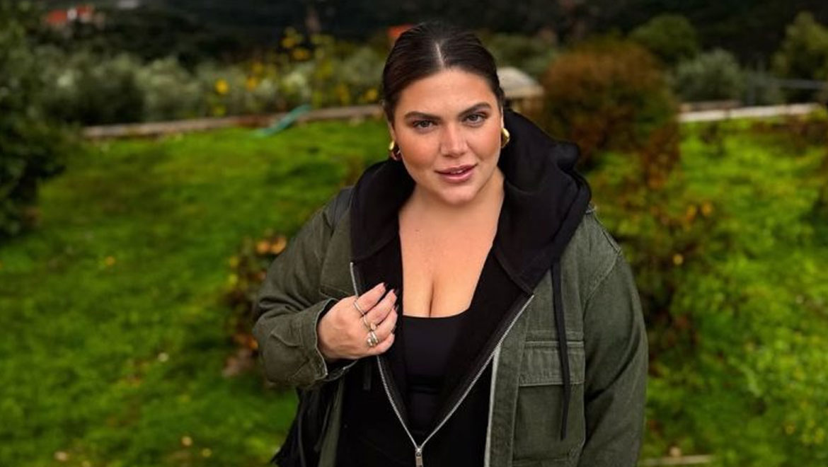 Αμηχανία για τη Δανάη Μπάρκα: Η on camera αντίδρασή της όταν ρωτήθηκε για τον γάμο