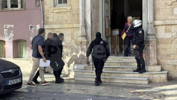 Βορίζια: Τι έλεγε ο 58χρονος με τη δολοφονία της αδερφής του - Κατηγορείται ότι έκρυψε όπλα μετά το μακελειό