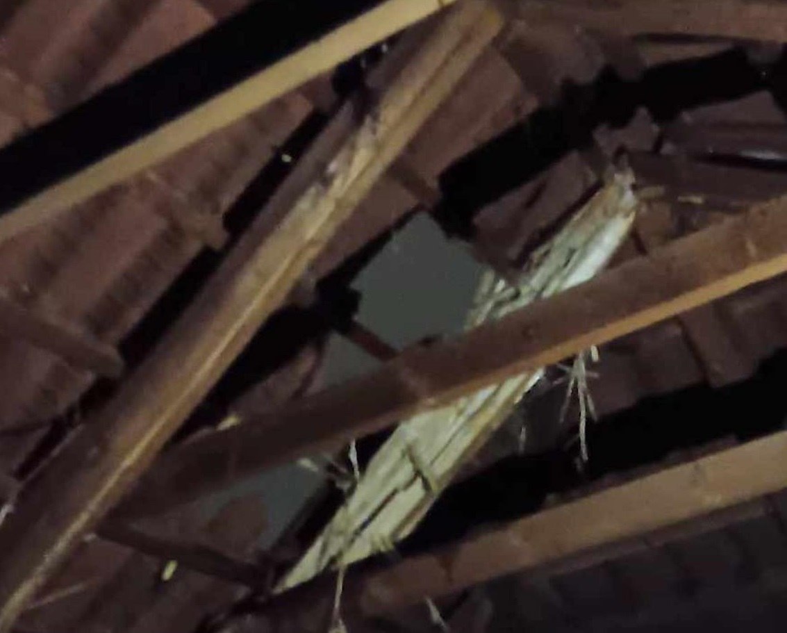 Σφοδρή κακοκαιρία στην Ήπειρο - Κεραυνός έπεσε σε σπίτι στα Ιωάννινα