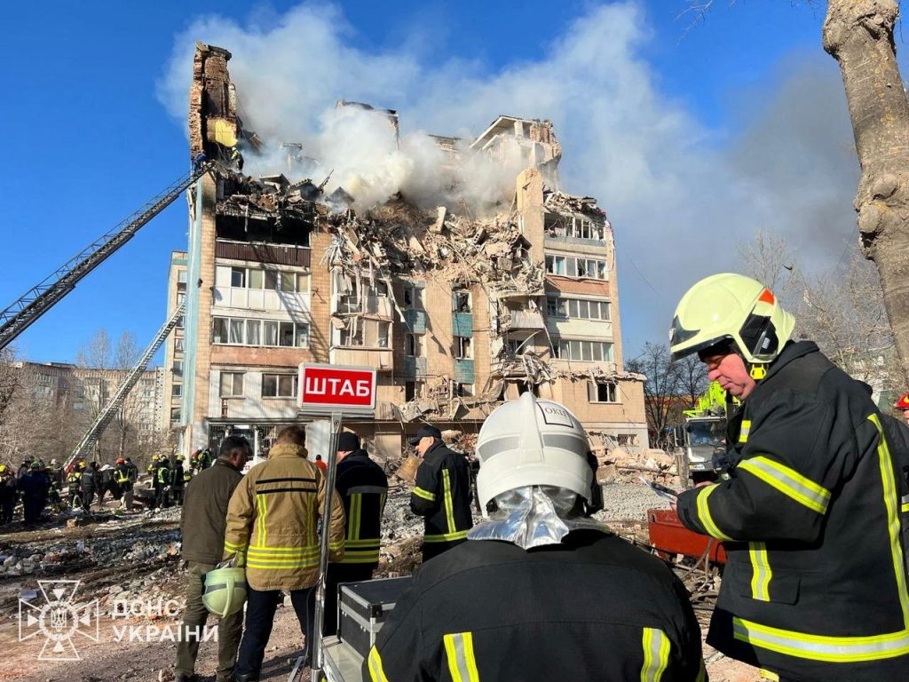 Ουκρανία: 20 νεκροί σε μία από τις πιο φονικές επιθέσεις της Ρωσίας – Εκτοξεύθηκαν 470 drones και 47 πύραυλοι (βίντεο)