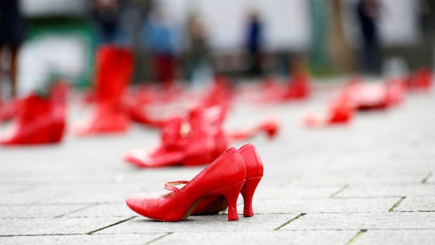 ΠΟΥ: Σχεδόν μία στις τρεις γυναίκες στον κόσμο έχει βιώσει ενδοοικογενειακή ή σεξουαλική βία