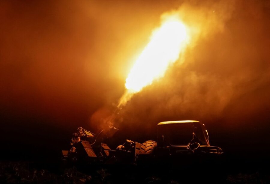 Ουκρανικό πυροβόλο στη μάχη