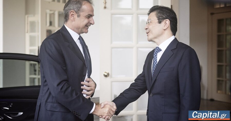 Συνάντηση Κ. Μητσοτάκη με τον πρωθυπουργό της Σιγκαπούρης με επίκεντρο τις...