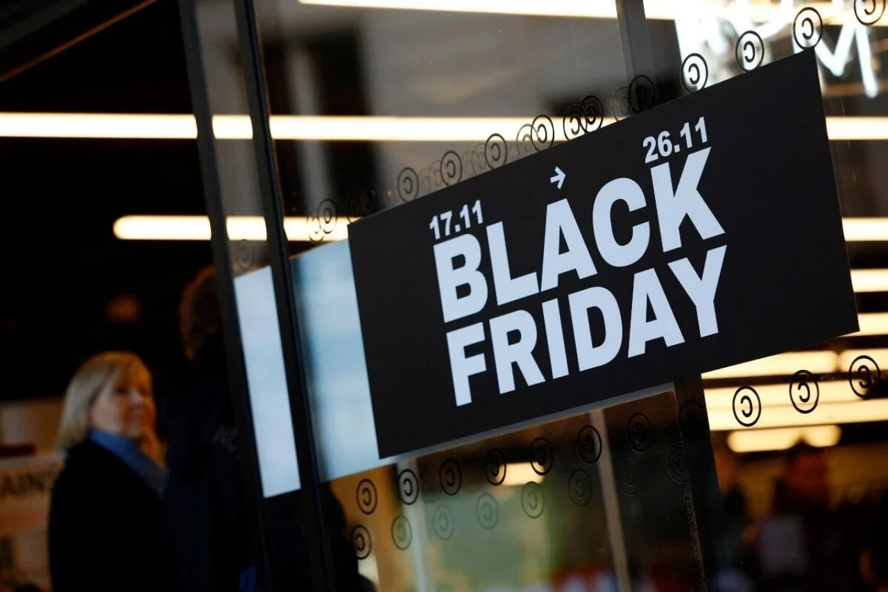 black-friday-copy-1280x853