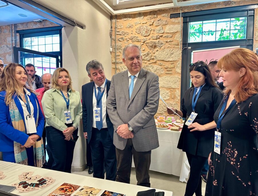 4c86bd6d-22da-4fbc-bb67-afdcefa6e75d