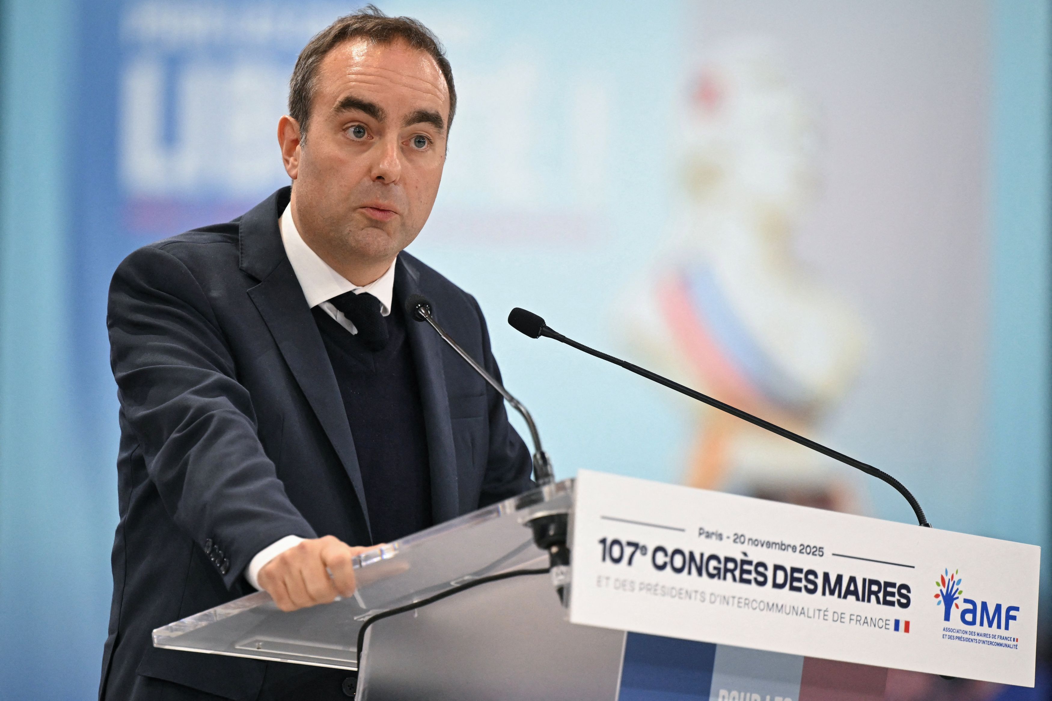 Γαλλία: Ο προϋπολογισμός αναμένεται να καταψηφιστεί στην πρώτη ψηφοφορία – Εξετάζουν ειδικό νόμο για το 2026