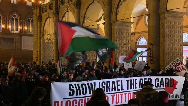 Σοβαρά επεισόδια στη Μπολόνια πριν από τον αγώνα της Βίρτους - Μακάμπι! (vid+pics)