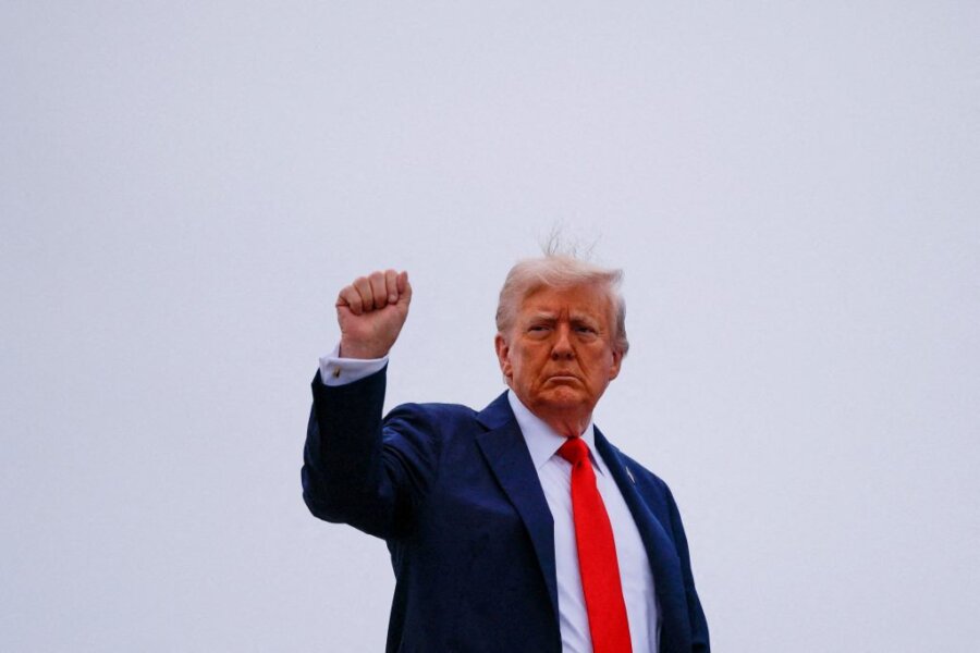 Ντόναλντ Τραμπ χειρονομία