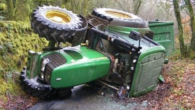 Κρήτη: Νεκρός άντρας που καταπλακώθηκε από το τρακτέρ του