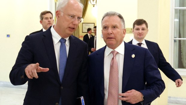 Το «σχέδιο των 28 σημείων» εκπονήθηκε από Ντμίτριεφ με Κούσνερ και Γουίτκοφ στο Μαϊάμι;