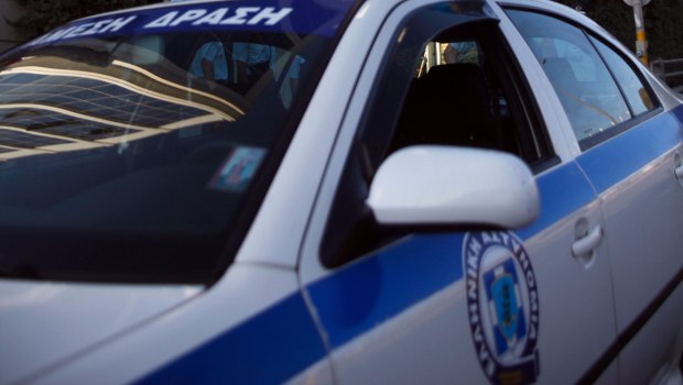 Καλαμάτα: Τρίχρονα παιδιά περπατούσαν μόνα τους σε κεντρικό δρόμο - Συνελήφθη ο πατέρας για παραμέληση