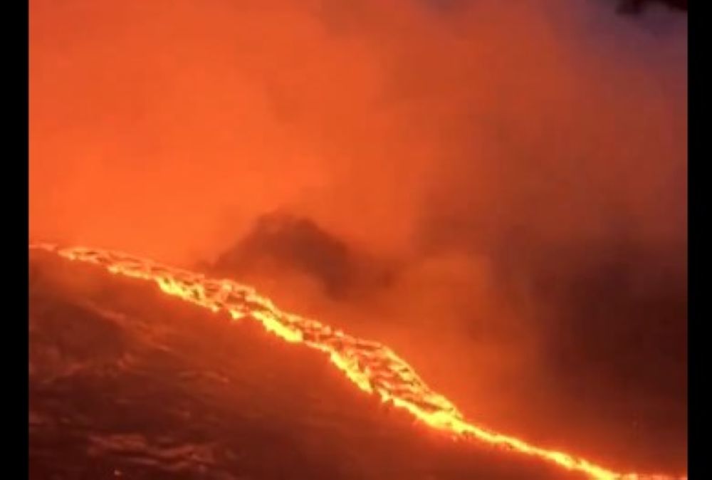 Χαβάη: Ξύπνησε το ηφαίστειο Κιλαουέα  – Εντυπωσιακές ροές λάβας