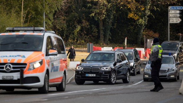 Ουκρανία: Όλα τα μάτια στη Γενεύη - Ευρωπαίοι, Ουκρανοί και αξιωματούχοι των ΗΠΑ συζητούν για το σχέδιο Τραμπ