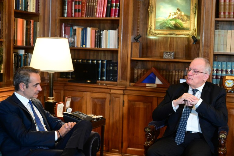 Έμφαση στη θετική ατζέντα από Μητσοτάκη- Τι είπε σε Τασούλα 