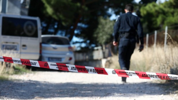 Νέα Πέραμος: «Ζούσαν σε άθλιες συνθήκες, είχαν άγριους καβγάδες» - Τι λένε οι γείτονες για τα δύο αδέρφια