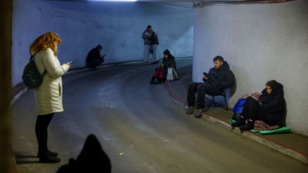 Ουκρανία: Νέα μαζική ρωσική επίθεση με πυραύλους και drones - Ισχυρές εκρήξεις στο Κίεβο