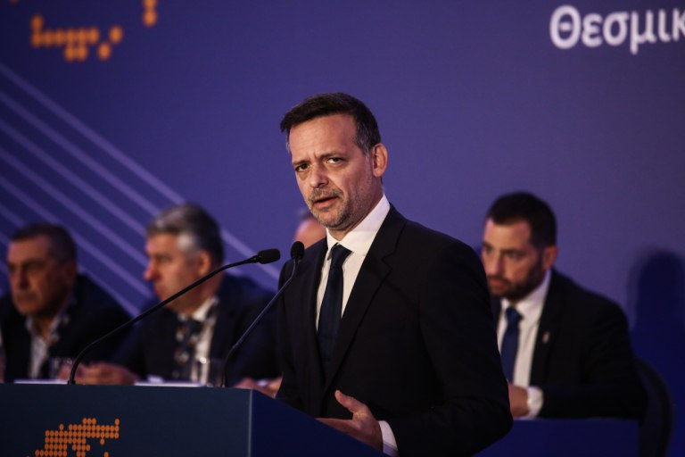 Διαδικτυακή σύσκεψη Δούκα με 300 στελέχη του ΠΑΣΟΚ – Στο επίκεντρο η πλατφόρμα των «6 σημείων» ενόψει συνεδρίου