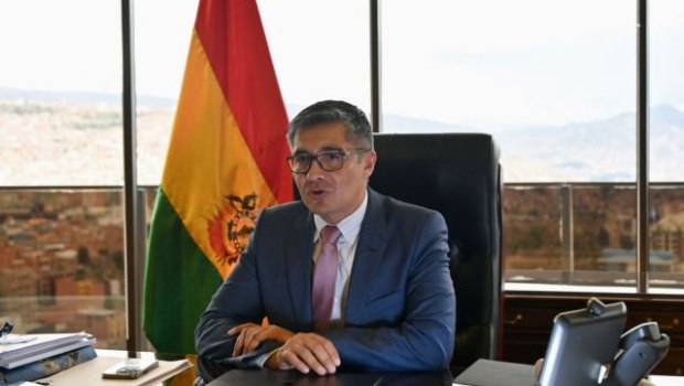 Βολιβία: Μαζική μείωση δημοσίων δαπανών και κατάργηση φόρων σε μεγάλα εισοδήματα από τη νέα δεξιά κυβέρνηση