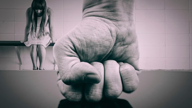 «Ανεπαρκή τα μέτρα προστασίας γυναικών που κινδυνεύουν»