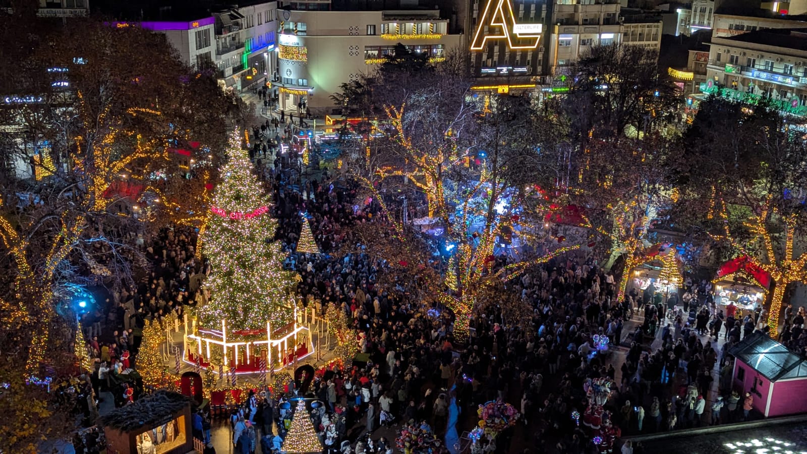 larissa-santa-city-christmas-parade-2024-2