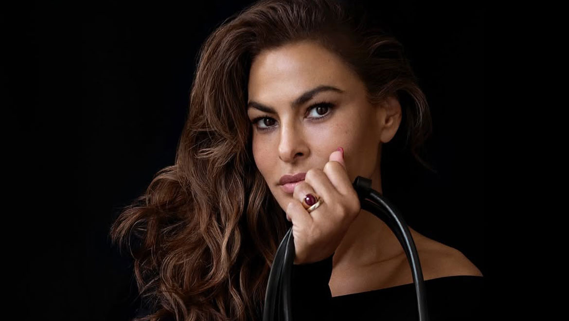 Eva Mendes: Το πρόσωπο της νέας it bag της Stella McCartney