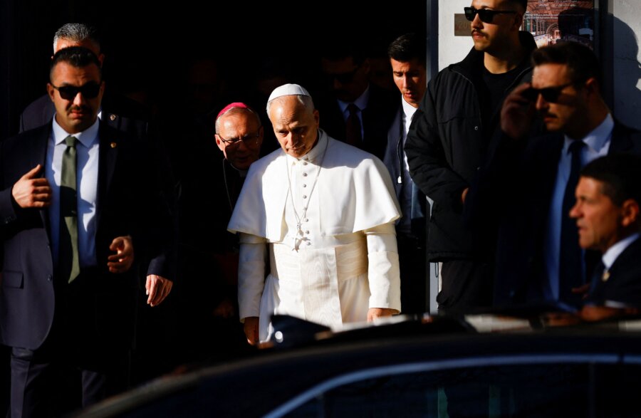 Το μεσημέρι στη Νίκαια της Βιθυνίας Πάπας Λέων και Οικουμενικός Πατριάρχης Βαρθολομαίος