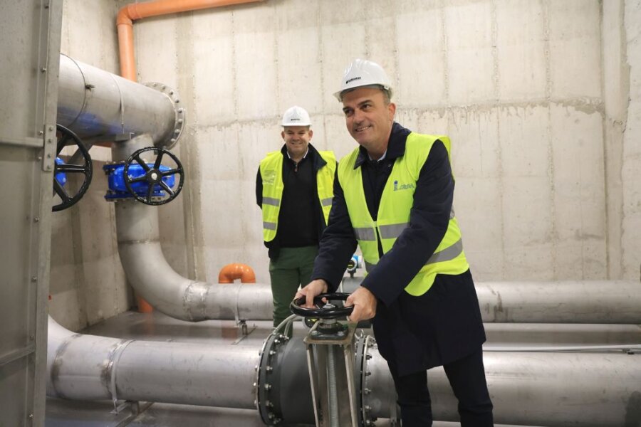 deyal-kentriko-antliostasio