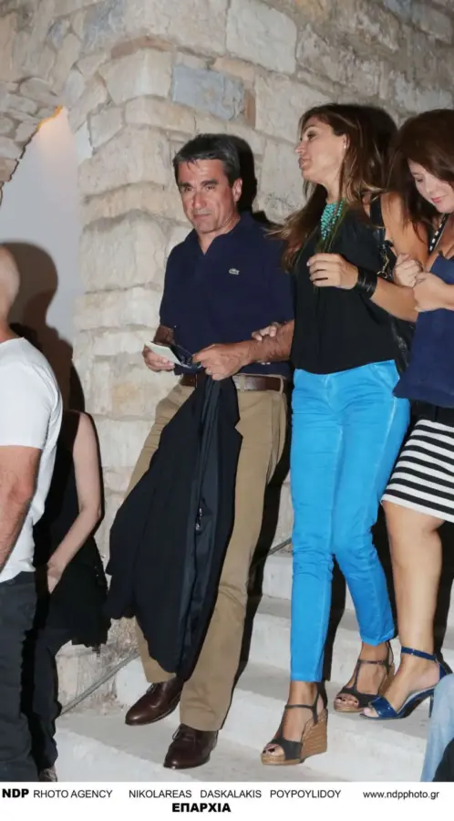 Πηνελόπη Παπαϊωάννου: Γνωρίστε την εντυπωσιακή σύζυγο του Ανδρέα Λοβέρδου - Οι φήμες διαζυγίου