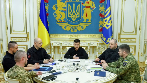 Ουκρανία: Στις ΗΠΑ αντιπροσωπεία για συνομιλίες - Νέα κλιμάκωση μετά το χτύπημα του Κιέβου στα ρωσικά τάνκερ