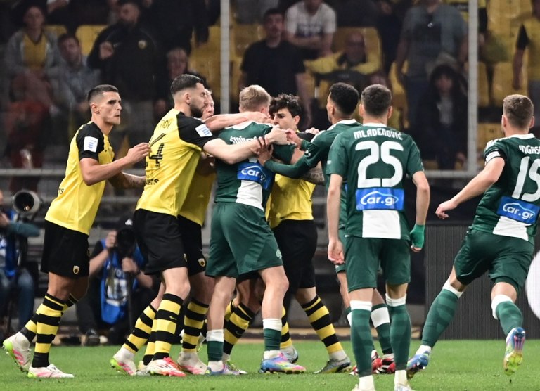 LIVE: Παναθηναϊκός – ΑΕΚ. Παρακολουθήστε live στις 21:00 την εξέλιξη της αναμέτρησης Παναθηναϊκός – ΑΕΚ για τη 12η αγωνιστική της Stoiximan Super League. Τηλεοπτικά από το COSMOTE SPORT 1.