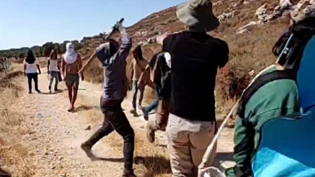 Δυτική Οχθη: 3 ιταλοί ακτιβιστές τραυματίστηκαν από ισραηλινούς εποίκους - «Σοβαρότατο συμβάν», λέει ο Ταγιάνι