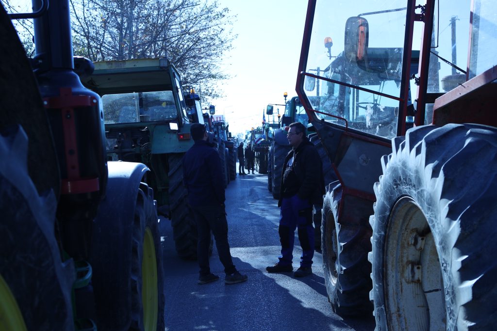 Ανησυχία στο Μέγαρο Μαξίμου παρά τις πληρωμές στους αγρότες